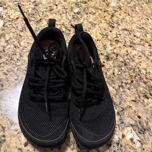 Lems Primal Zen Men’s 9 Women’s 10.5 Black Minimalist Shoes Excellent Condition